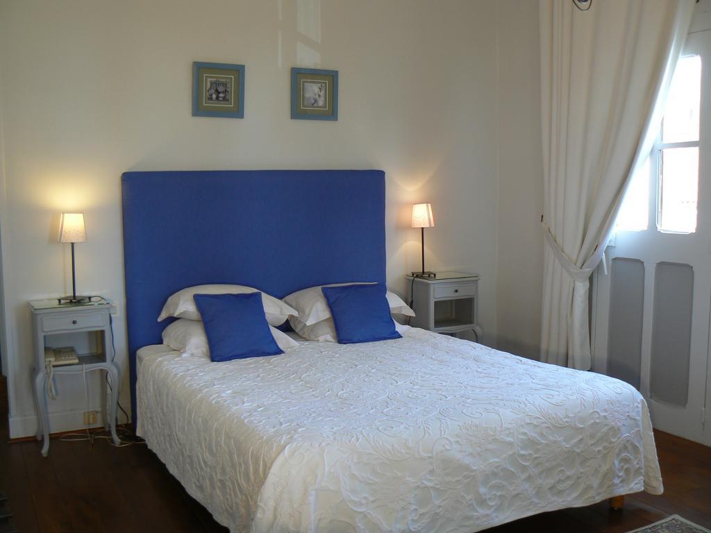 Hostellerie Des Cedres Villeneuve-de-Rivière Quarto foto